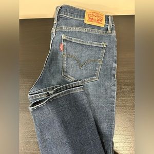 Levi Jeans, Size 28